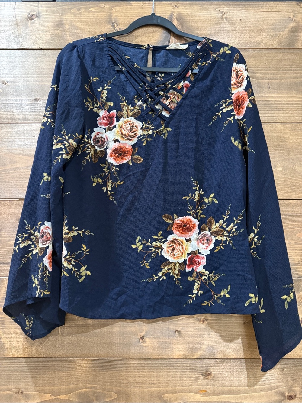 entro Navy Floral Lattice V-Neck Blouse